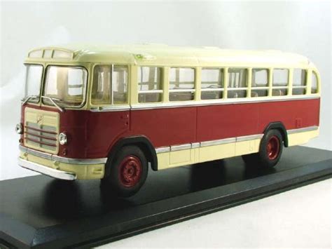 Istorinis PAZ 672 autobuso modelis