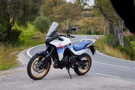 Honda Transalp istorijos infografika