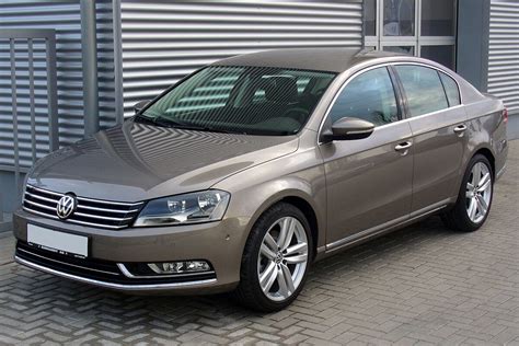 Volkswagen Passat B7 2013 metų modelio eksterjero nuotrauka