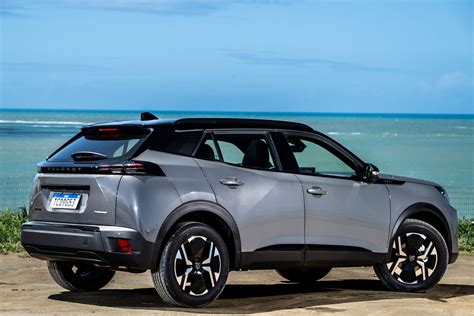 Peugeot 2008 atnaujinto modelio eksterjeras