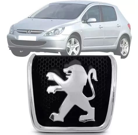 Peugeot 307 su priekine emblema ant grotelių