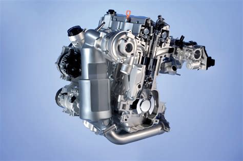 Infographic showing the new 1.6 i-DTEC engine specifications and the 9-speed automatic transmission