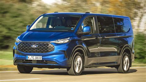 Ford Tourneo ir Ford Transit modelių palyginimas