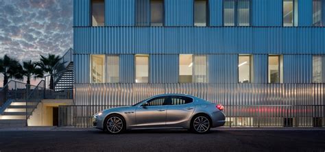 Itališkų sportinių automobilių dizaino evoliucija ir inžinerinė estetika