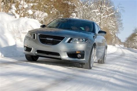 Naujojo Saab 9-3 kėbulo dažymo variantai: sidabrinis