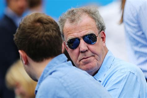 Nuotrauka su Jeremy Clarkson, Richardu Hamiltonu ir Jamesu May
