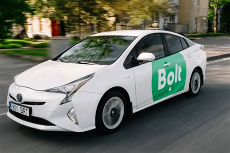 infografika: palyginamoji lentelė - nuosavas automobilis vs Bolt Drive vs taksi