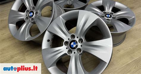 Nuotrauka: Įvairūs BMW ratlankių modeliai skirtingų dydžių.