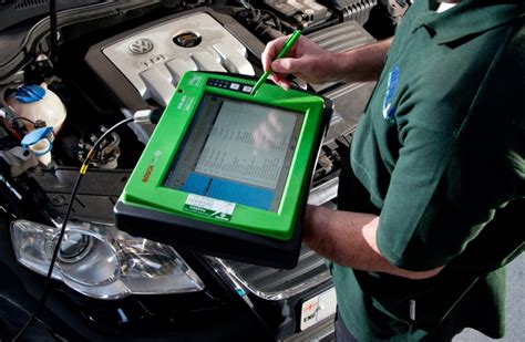Sisteminė variklio ir elektroninių blokų diagnostika naudojant originalią Volvo diagnostikos įrangą