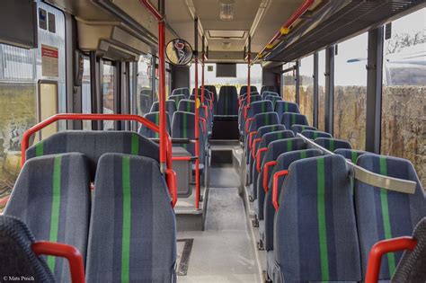 „Setra S 315 NF“ prietaisų skydelio schema su pagrindinių indikatorių ir valdymo elementų išdėstymu