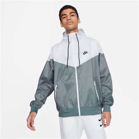 Nike Sportswear dizaino schemos