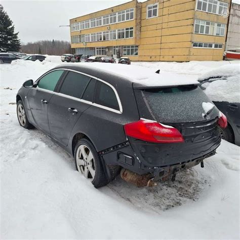 Infografika: Opel Insignia dalys ir jų kainodara