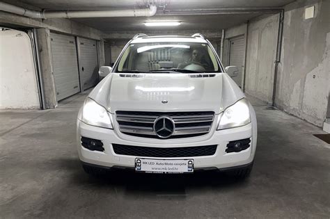Palyginamoji lentelė arba schema, iliustruojanti skirtumus tarp Mercedes-Benz GL (X164) ir (X166/GLS) kartų.