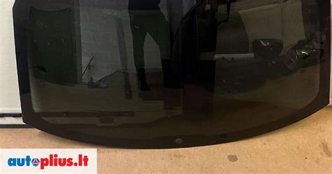 įvairių tipų automobilių stiklai (priekiniai, galiniai, šoniniai)