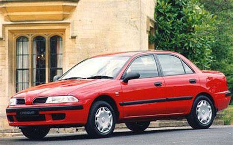 Infographic: Mitsubishi Carisma variklių palyginimas
