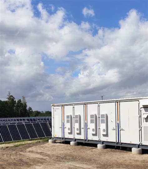schema: akumuliatoriaus energijos kaupimo sistemos integravimo į pastotę procesas