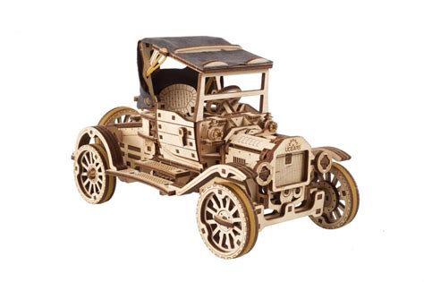 Iliustracija su įvairių tipų šventiniais automobiliais: limuzinas, limobusas, retro automobilis