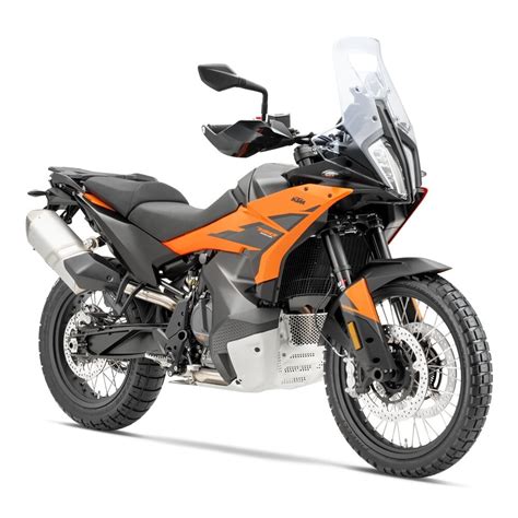 KTM 790 Adventure motociklas kelyje