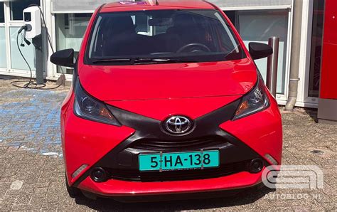 Toyota Aygo AB40 (antroji karta) priekinis vaizdas