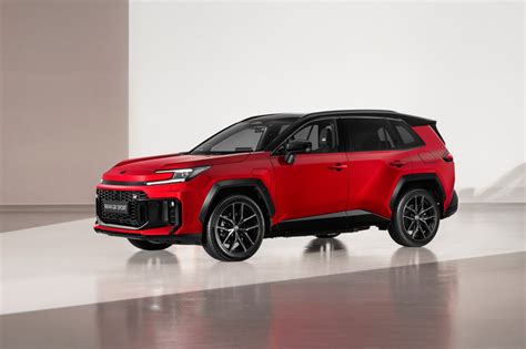 Informatyvi grafika, iliustruojanti skirtingus Toyota RAV4 važiavimo režimus ir jų poveikį automobilio našumui.