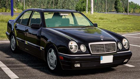 Interjero elementų nusidėvėjimo pavyzdžiai Mercedes-Benz W210