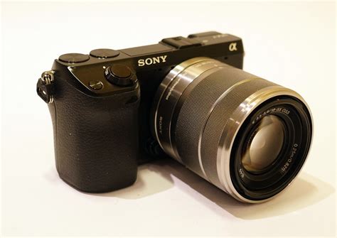 Sony NEX-7 su 50mm f/1.8 objektyvu