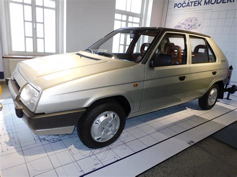 Teminė nuotrauka: Škoda Favorit modelis, sukurtas Nuccio Bertone