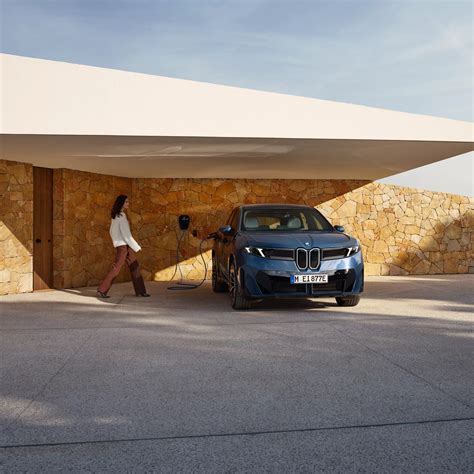 Elektrinio automobilio įkrovimo stotelė