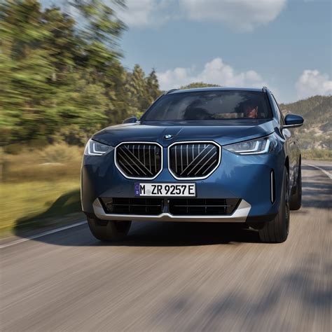 BMW X3 modelių evoliucijos vizualizacija