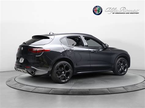 Alfa Romeo Giulia ir Stelvio Estrema modeliai