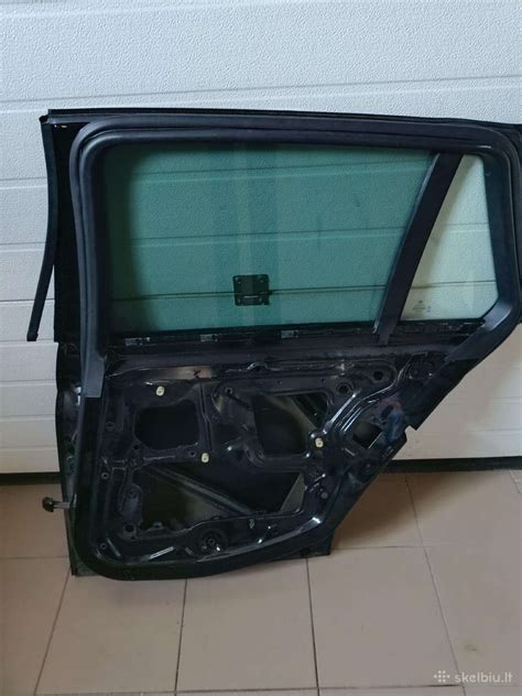 BMW E39 galinės durelės su lango mygtuku