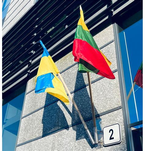 Lietuvos ir Ukrainos vėliavos kaip pagalbos simbolis