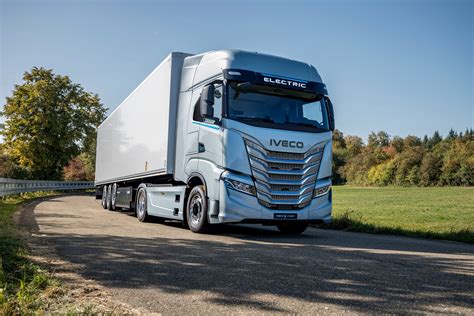 IVECO S-eWay elektrinis vilkikas ir jo baterijų sistema