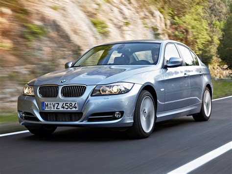BMW E90 sedan, touring, coupe, cabriolet kėbulo tipai