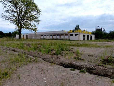 UAB Solorina pastato ir aikštelės bendras vaizdas