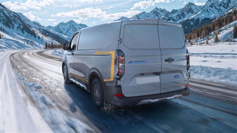 Ford Transit su AWD sistema, važiuojantis sudėtingu keliu