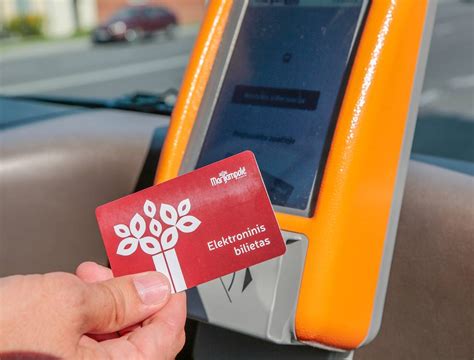 Marijampolės miesto e-bilieto kortelė ir skaitytuvas autobuse
