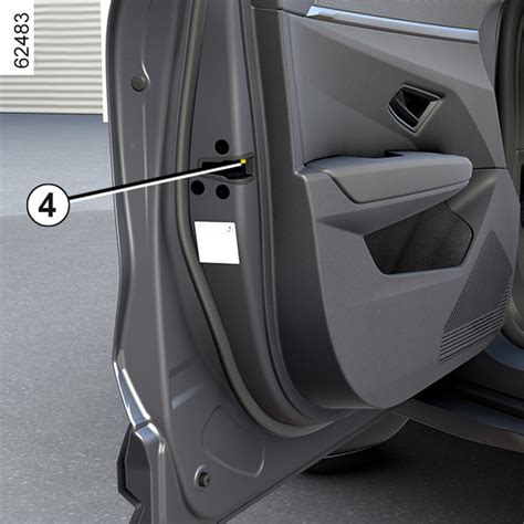 Renault Megane 2 durų spynelės vieta ir mechaninio rakto naudojimas