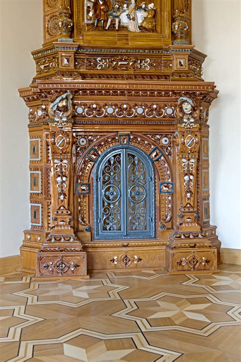 Slenksčių, arkų ir bagažinės dangtelio rūdžių židinių apžiūra yra būtina perkant CLK W208