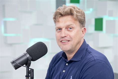Dainius Adomaitis prie naujo Renault Koleos