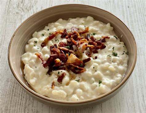 Tradicinis slovakų patiekalas Bryndzové halušky