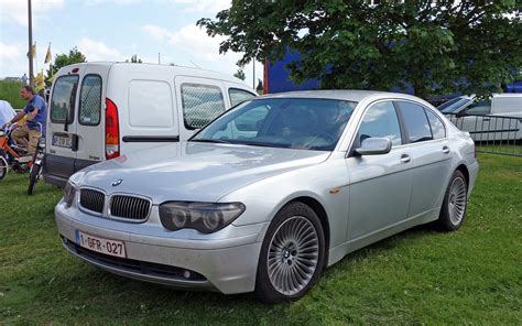 Palyginimas: BMW E65 pre-facelift ir facelift modeliai