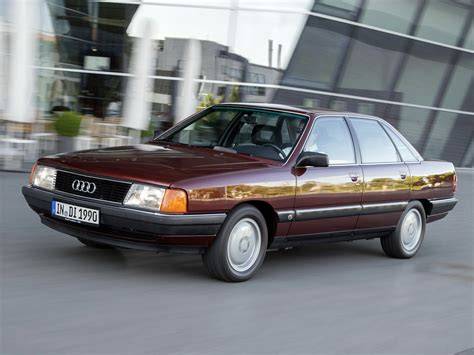 Infographic: Audi 100 C3 timeline and key variants