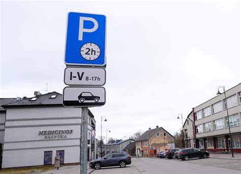 Įvairių stovėjimo būdų ženklų iliustracijos