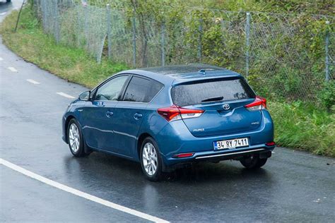 „Toyota Auris“ hibridinės sistemos schema