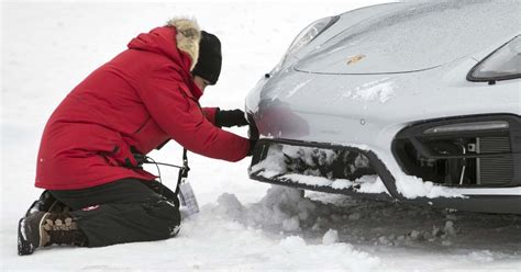 Volvo automobilis žiemą. Šaltasis metų laikas ir automobilio priežiūra