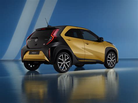 Toyota Aygo X GR SPORT versija su sportišku eksterjeru ir ratlankiais