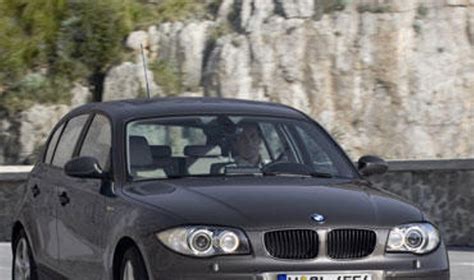 Lentelė su skirtingų BMW 1 serijos variklių tipais, galia ir degalų sąnaudomis