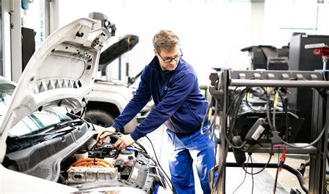 Teminė nuotrauka: automobilių servisų tinklo iliustracija