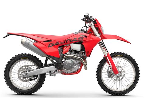 „Gas Gas EC 450 F“ motociklo nuotrauka bekelės trasoje